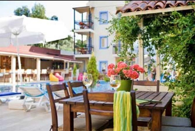 Merve Apartments, Your Home From Home In Central Bodrum, Street Cats Frequent The Property, Not All Apartments Have Balconies , Ground Floor Have Terrace With Table And Chairs Exterior foto